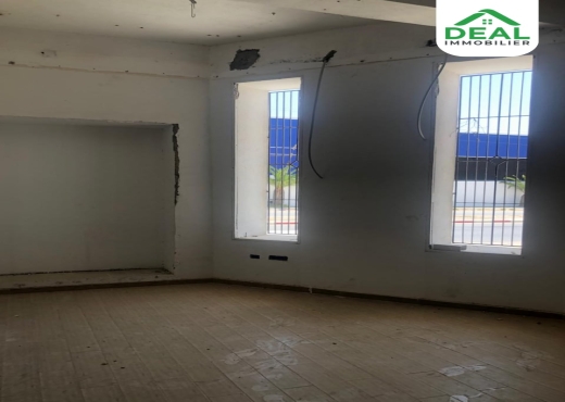 Local commercial de 120 m² sur la route principale - Bien immobilier à {"id":20,"country_id":219,"name":"SOUSSE","slug":"sousse"} - Agence Deal Immobilier