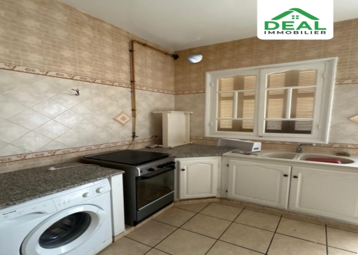 À VENDRE :  Maison S+3 et un étage inachevée - Bien immobilier à {"id":20,"country_id":219,"name":"SOUSSE","slug":"sousse"} - Agence Deal Immobilier